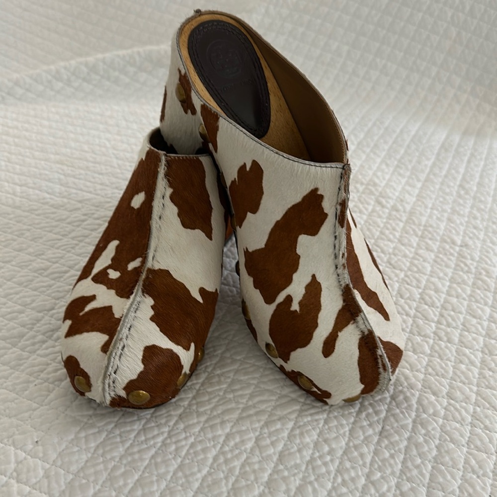 Tory Burch cow clogs size 6.5